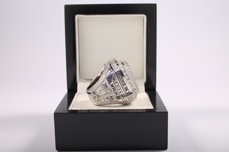 2021 Milwaukee Bucks Championship Ring - Ultra Premium Series