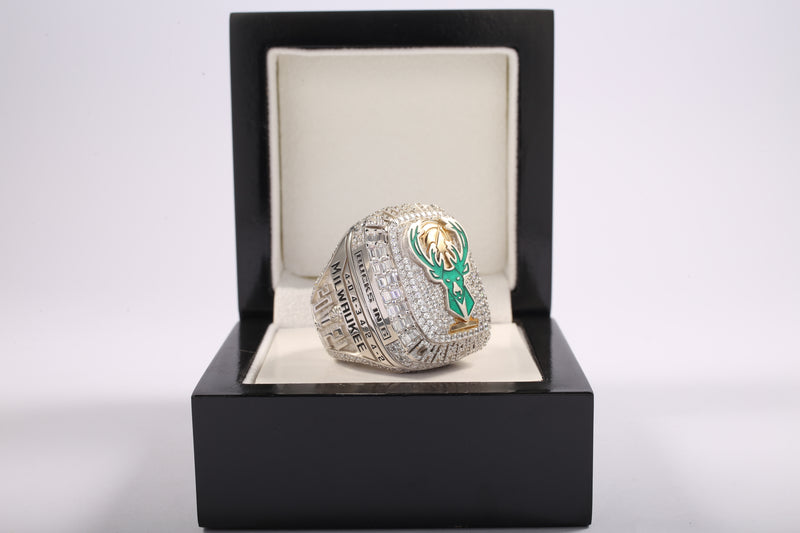2021 Milwaukee Bucks Championship Ring - Ultra Premium Series