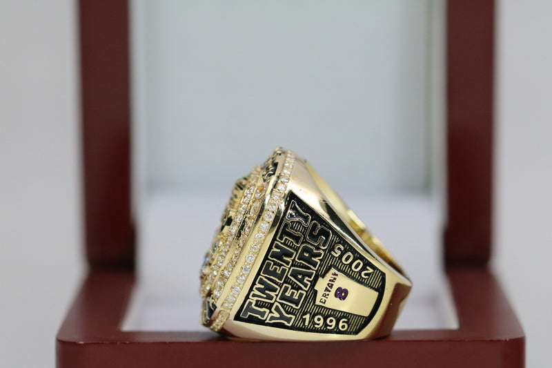 Kobe Bryant Commemorative Ring (1996-2016) - Premium Series